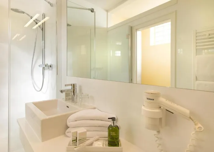 Dermuth - Dermuth Poertschach Hotel Pörtschach am Wörthersee